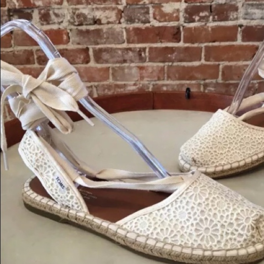 Tom’s Bella Natural Moroccan Crochet Espadrilles